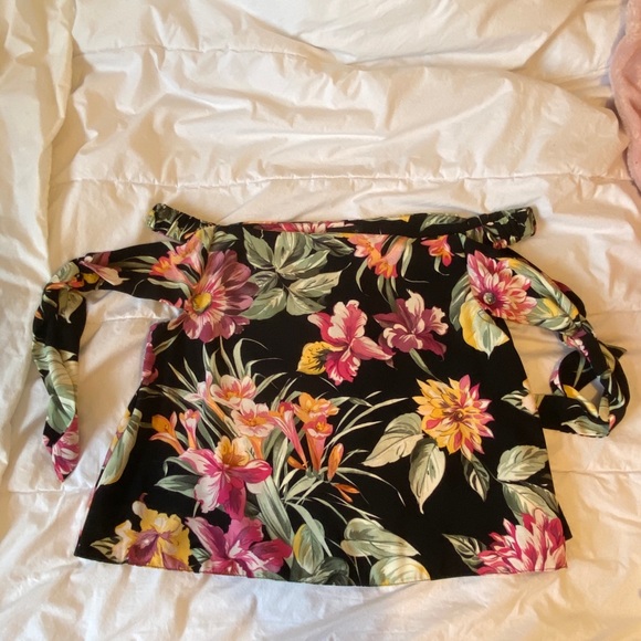 NWOT Topshop floral off the shoulder top - Picture 2 of 7